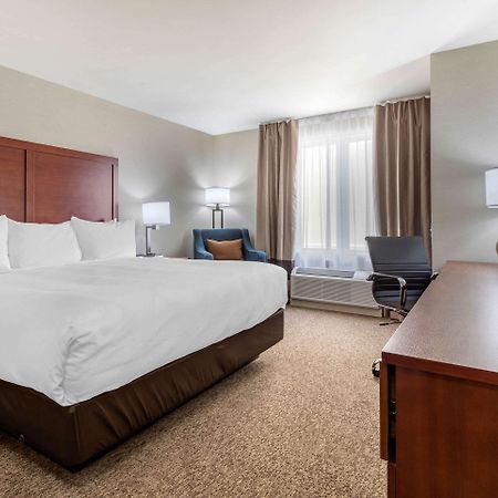 Comfort Inn&Suites Greater Napanee Eksteriør bilde