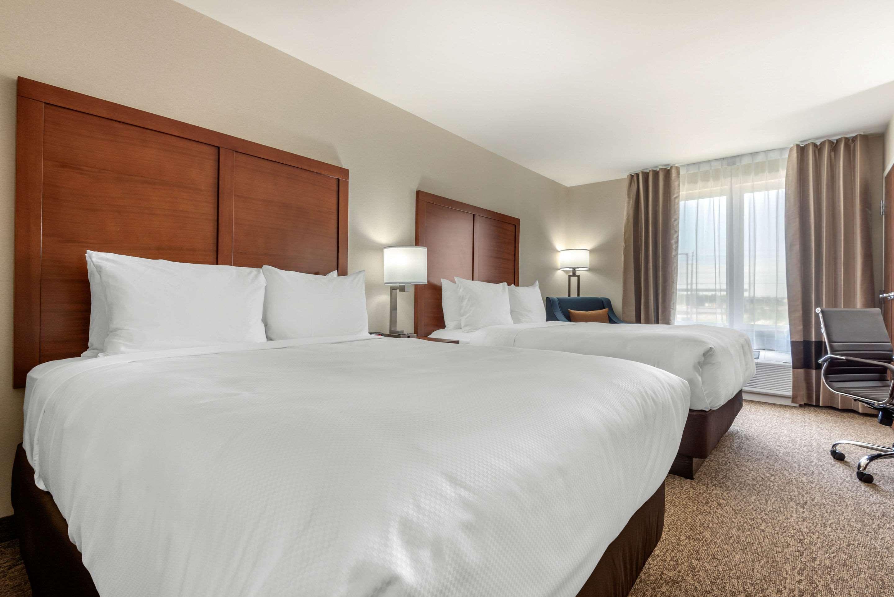 Comfort Inn&Suites Greater Napanee Eksteriør bilde