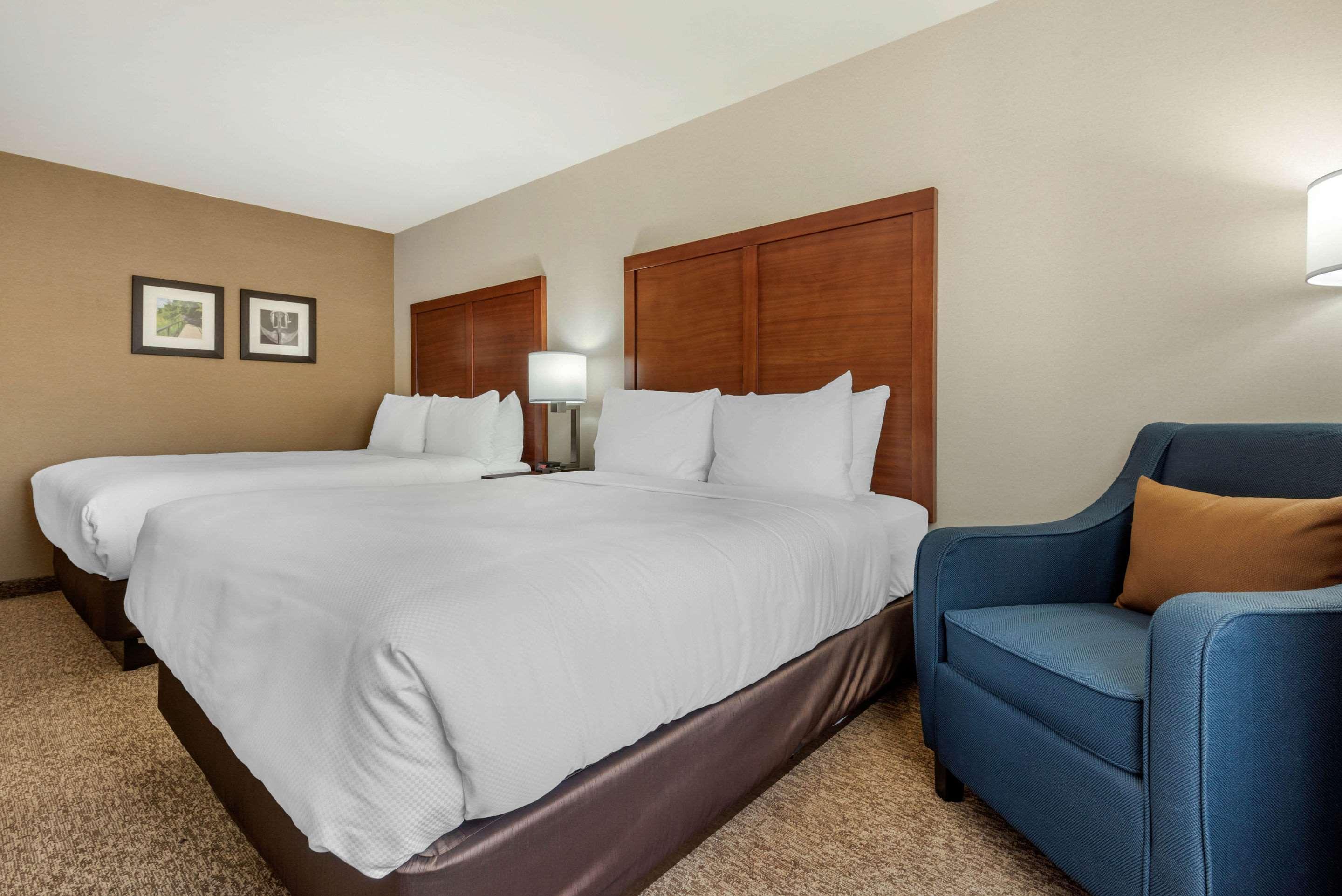 Comfort Inn&Suites Greater Napanee Eksteriør bilde